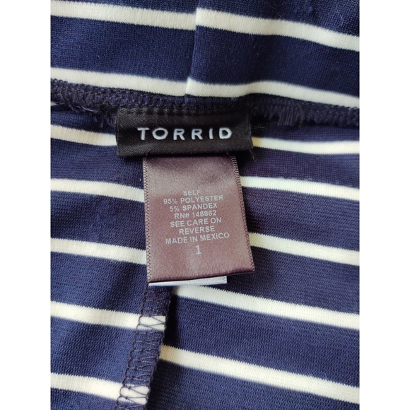 Torrid Navy & White Striped Skirt Inverted Pleat - Picture 5 of 7